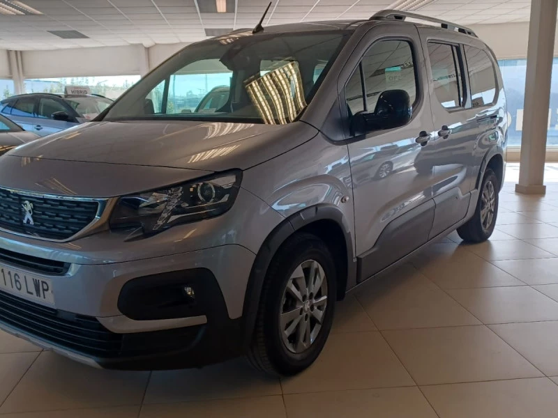 Peugeot Rifter Allure Pack Long PureTech 96kW EAT8 7 PL
