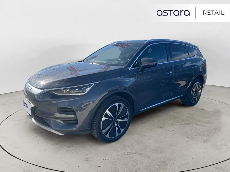 BYD TANG Flagship