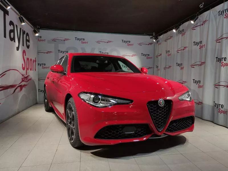 Alfa Romeo Giulia 2.0 Gasolina 147kW (200CV) Sprint RWD Alfa Romeo Giulia 2.0 Gasolina 147kW (200CV) Sprint RWD