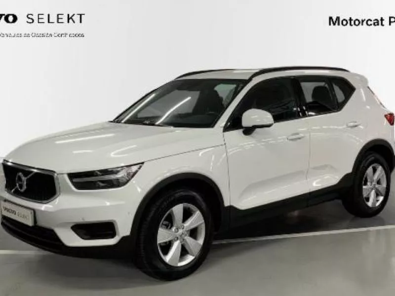 Volvo XC40 XC40 T3 MOMENTUM CORE AUTO Volvo XC40 XC40 T3 MOMENTUM CORE AUTO