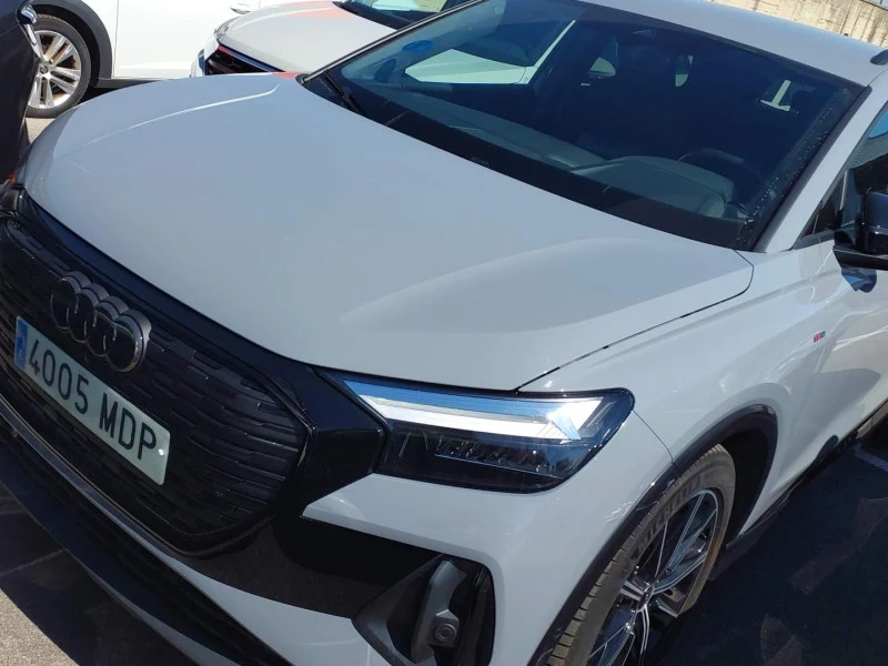 Audi Q4 e-tron Black line edition 40 e-tron 150kW 82kWh