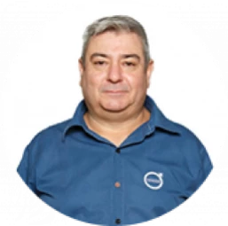 José López