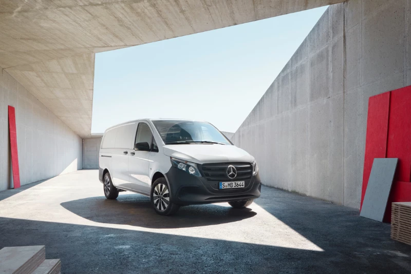 Alquiler furgoneta Mercedes-Benz Vito