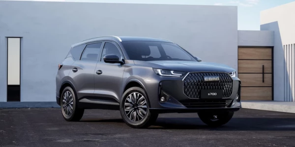 SUV Ebro S700