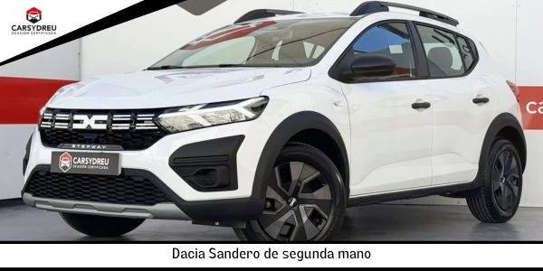 Dacia Sandero de color blanco 