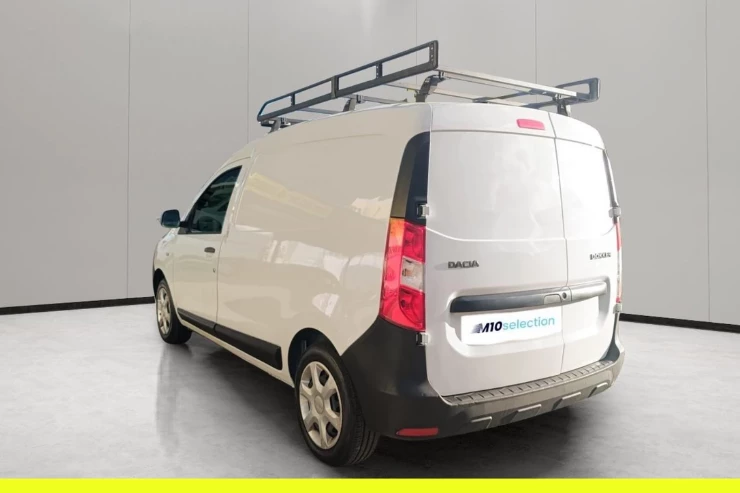 Furgoneta dacia de segunda mano blanca