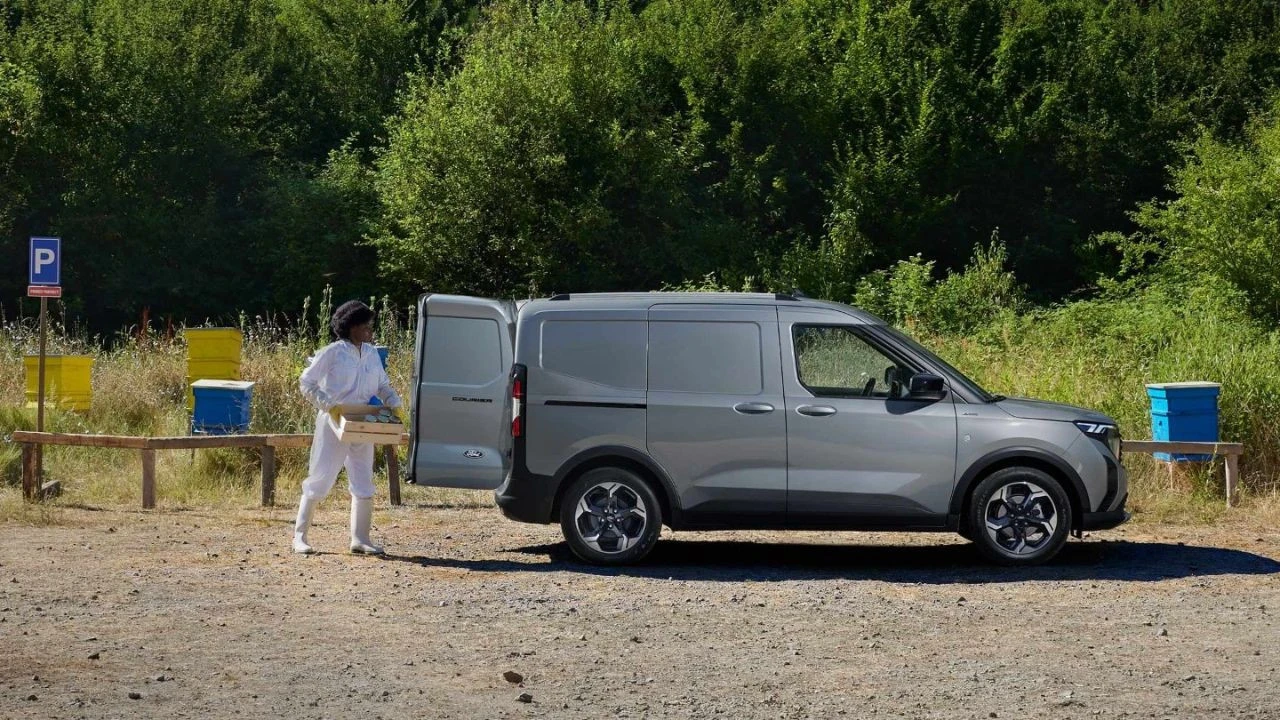 Ford Courier Kombi