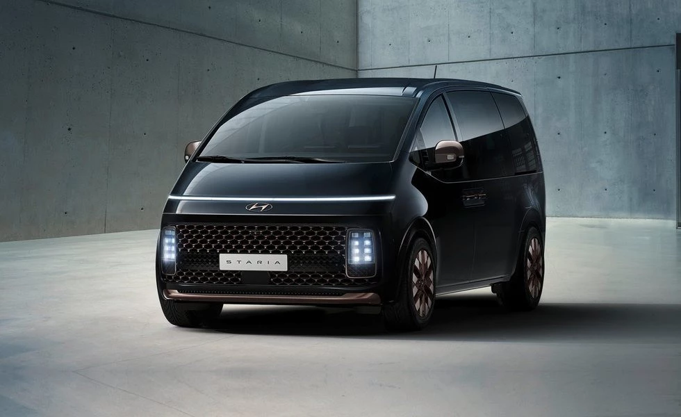 Hyundai Staria 