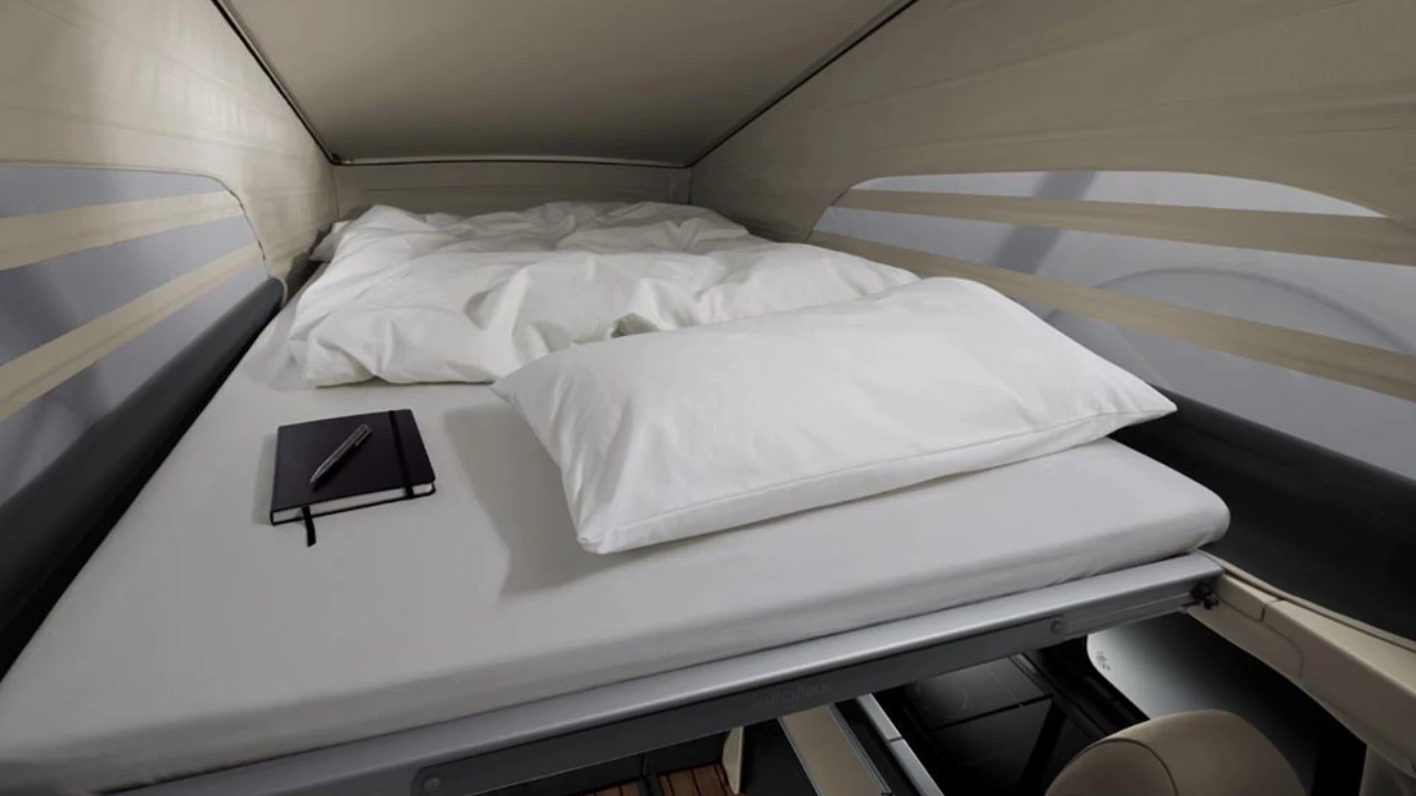 Mercedes-Benz Marco Polo cama en techo