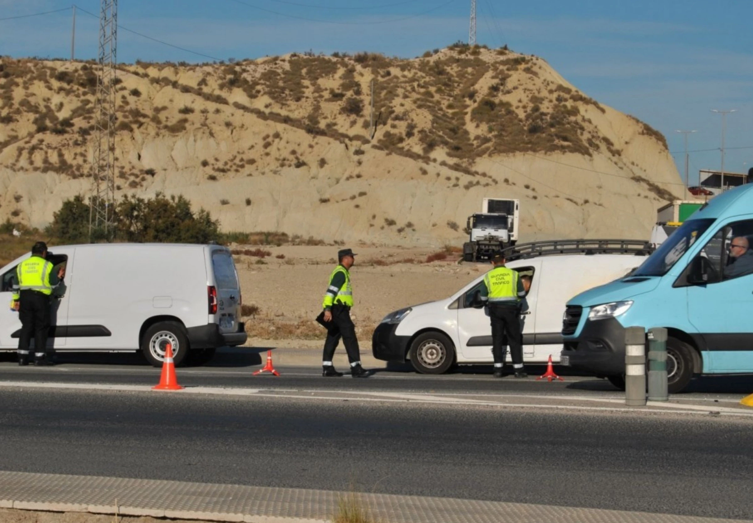 Controles de la policía local y guardia civil