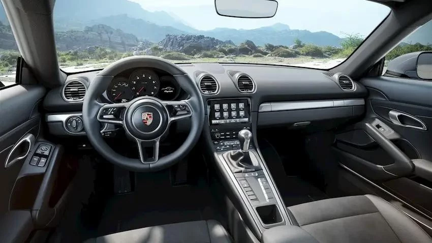 Interior de Porsche 718 Cayman