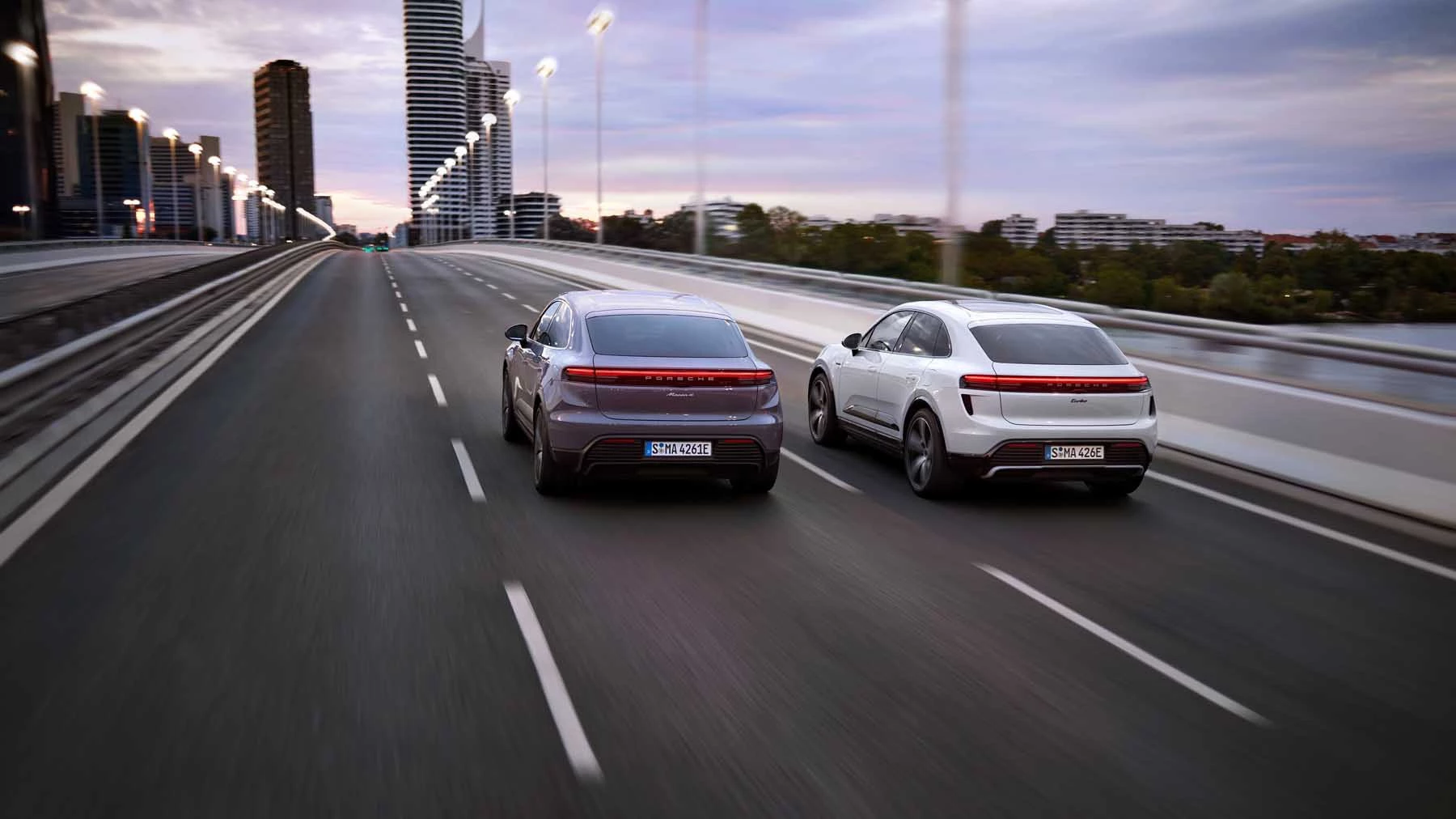 Macan_4_and_Macan_Turbo_2_1024x683_A3_RGB.jpg